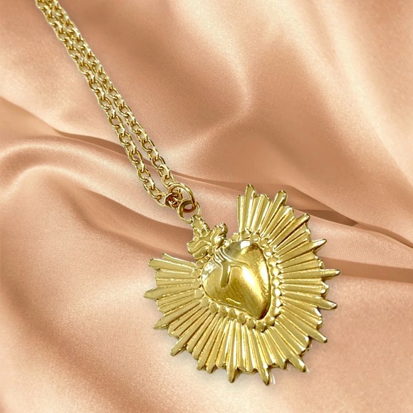 Sacred Heart~ Fiery Floral Radiating Bursting Jesus Mary Catholic Steel Necklace - Picture 7 of 16